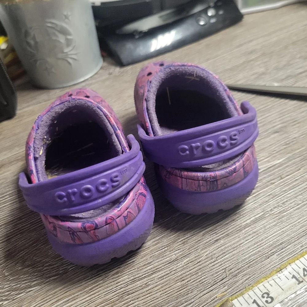 Crocs Children's Pink & Purple Lined Toddler Size‎ 6